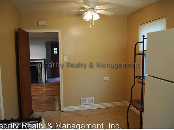 4th image of 400 E Mexico Ave