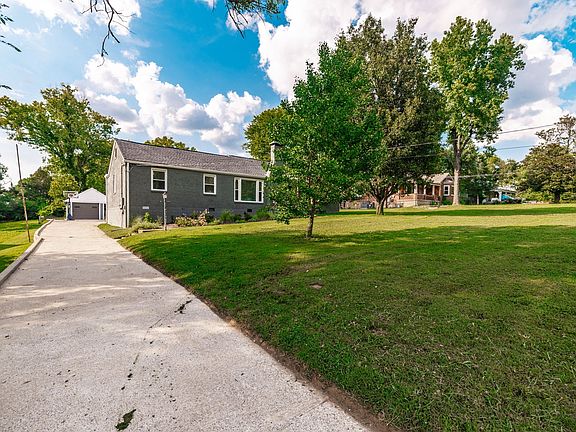 2nd image of 319 Bowwood Dr