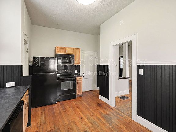 2nd image of 2220 Salvador St