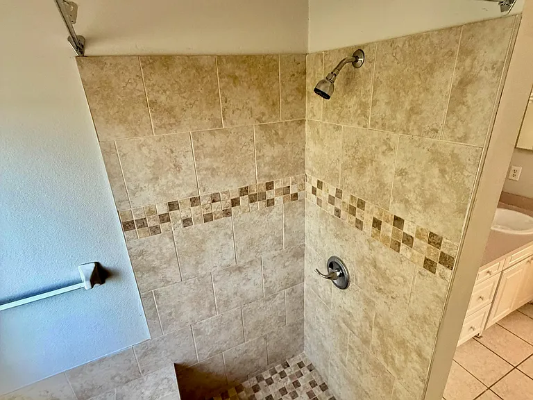 332 Caribbean Dr — Photo 17
