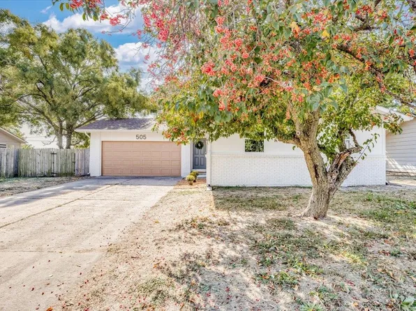 505 E Freeman Ave, Haysville, KS 67060