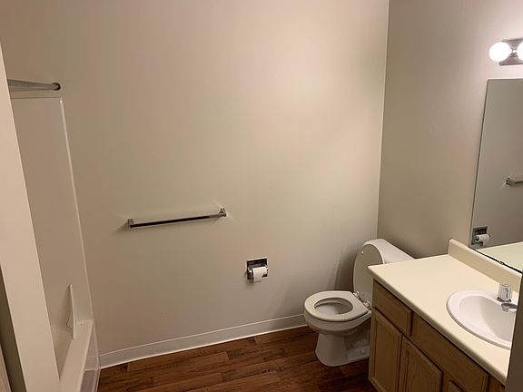 5th image of 7345 NE 175th St APT 106