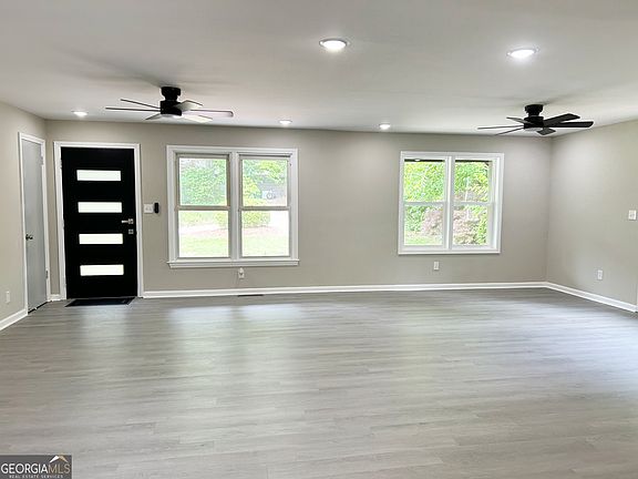 2nd image of 1523 Delia Dr