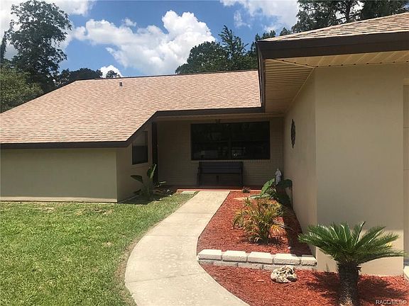 3rd image of 4032 S Oakhurst Dr