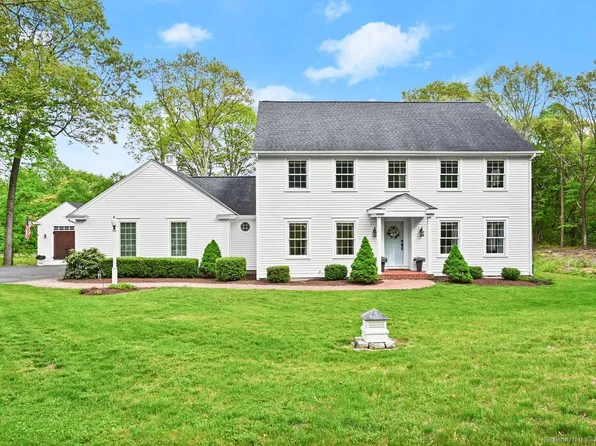 7 Purdy Station Road, Newtown, CT 06470