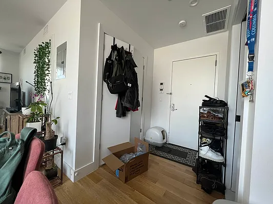 Rented by Rumah Realty Inc | media 19