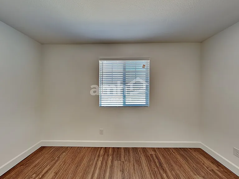 10122 Cathedral Spires Ave — Photo 16