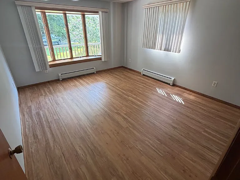 120 Dracut Rd — Photo 10