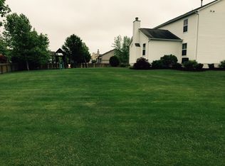 7947 Earldale Ct, Lewis Center, OH 43035