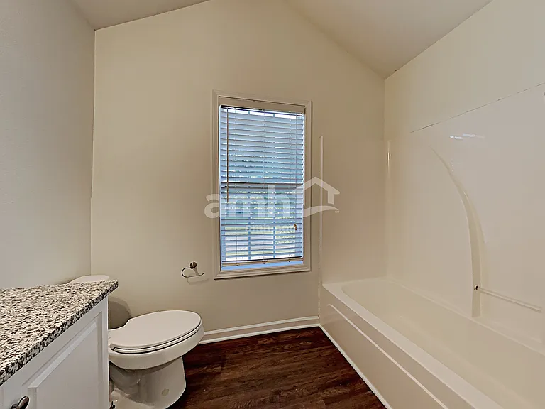149 Sawhorse Dr — Photo 16