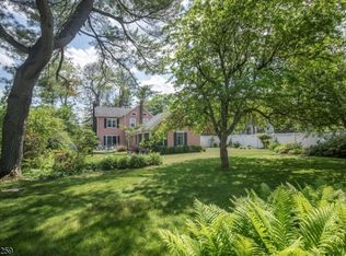 2 High St, Califon, NJ 07830