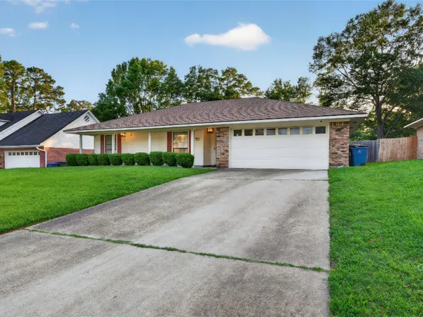 9412 E Heatherstone Dr, Shreveport, LA 71129
