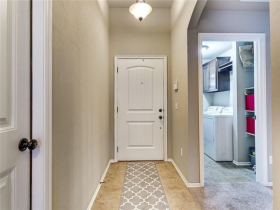 5th image of 429 Tecumseh Meadows Ct