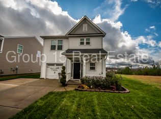 725 Inwood Hill Dr, Gastonia, NC 28056