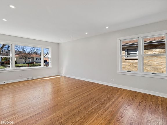 5th image of 303 Dalton Ave