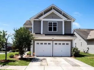 9538 Long Hill Dr, Charlotte, NC 28214