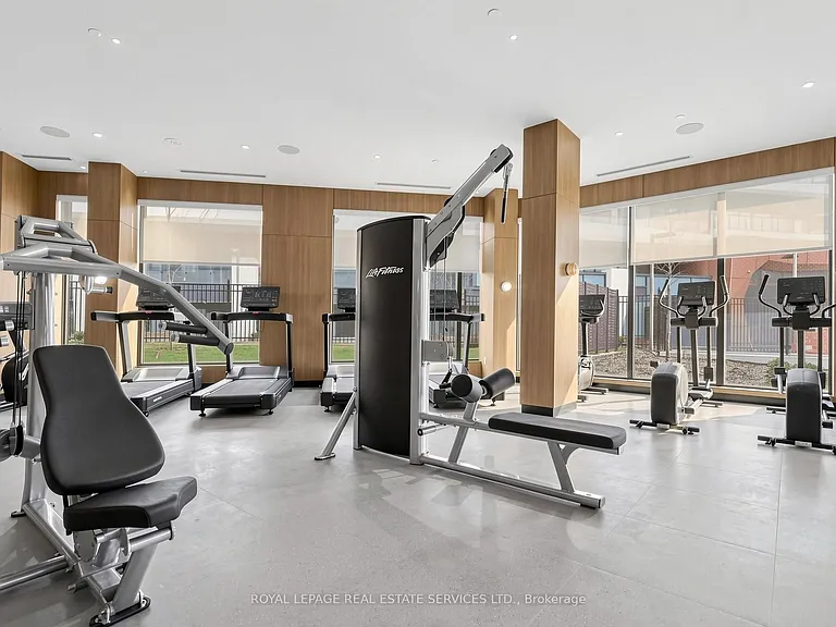 25 Cordova Ave #1210 — Photo 37
