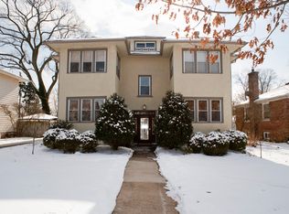 395 N Delaplaine Rd APT 1W, Riverside, IL 60546