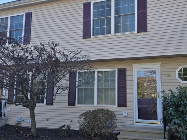 120 Briar Lane #120, Norwich, CT 06360