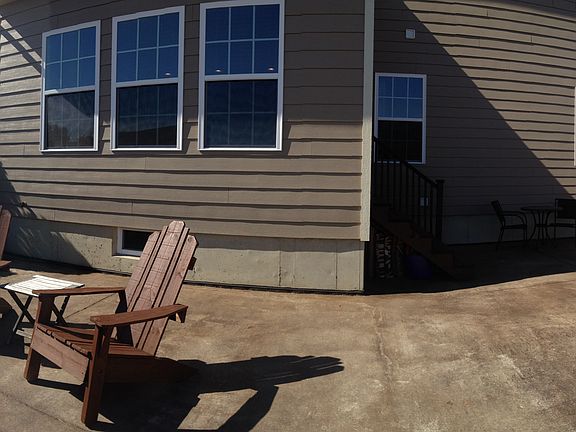 3rd image of 4558 Dolley Dr