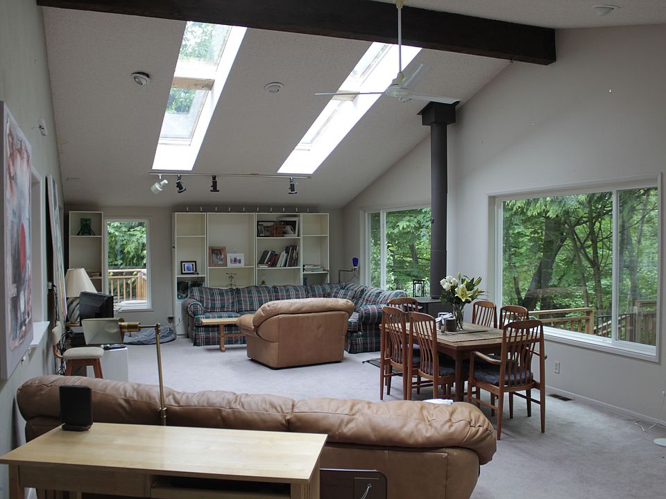 multipurpose sun room