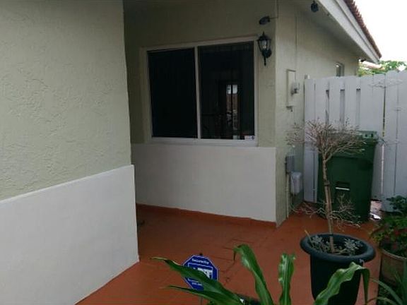 2nd image of 2852 W 75th St