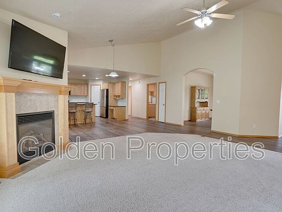 3rd image of 3045 W Thorndale Loop