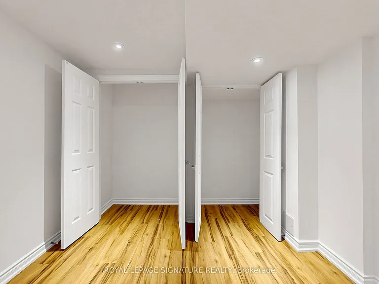 218 Paxton Cres #BASEMENT — Photo 18