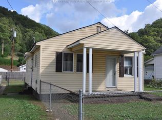 846 McKinley St, Wharton, WV 25208