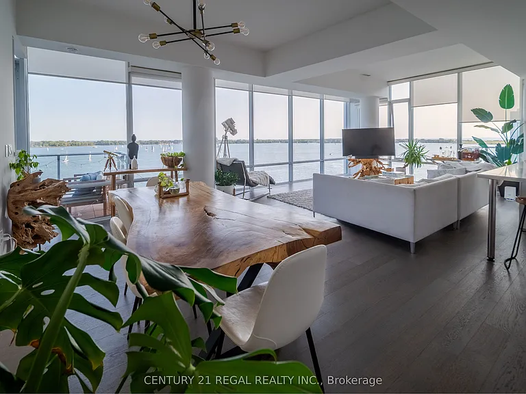 29 Queens Quay E #1014 — Photo 9