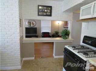 8520 Varney Ave, Saint Louis, MO 63132