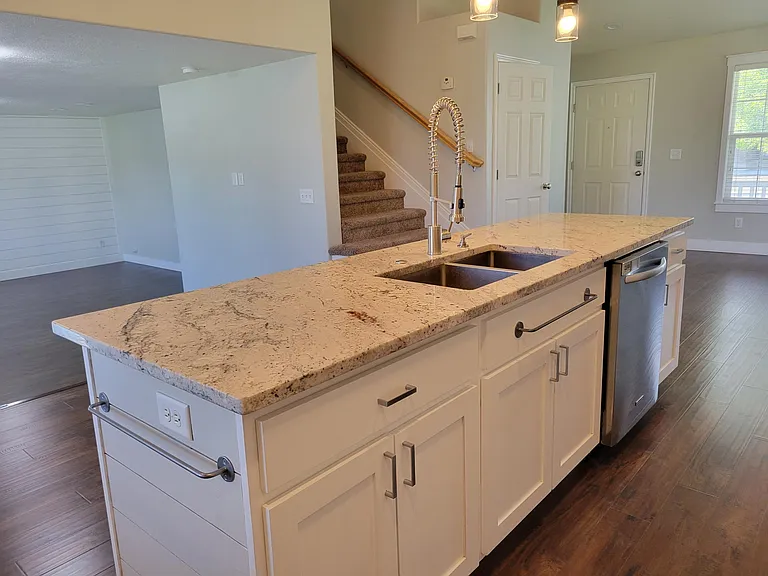 578 E 820 S — Photo 21