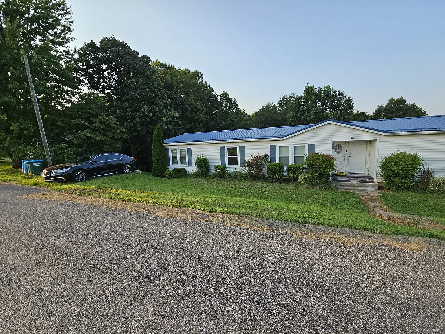 4 bed, 1710 sqft, $2,100 — Photo 2