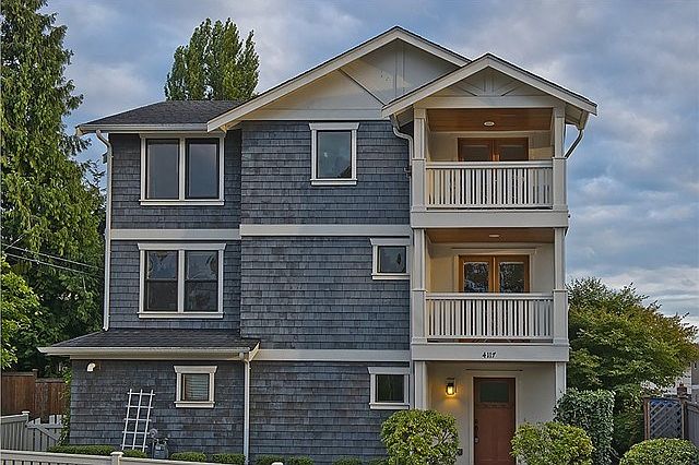 Low maintenance & easy living in this lovely home.  Fenced front