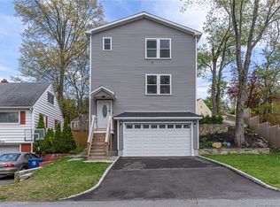 400 Priscilla St, Bridgeport, CT 06610