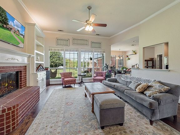 4th image of 17584 Country Club Dr