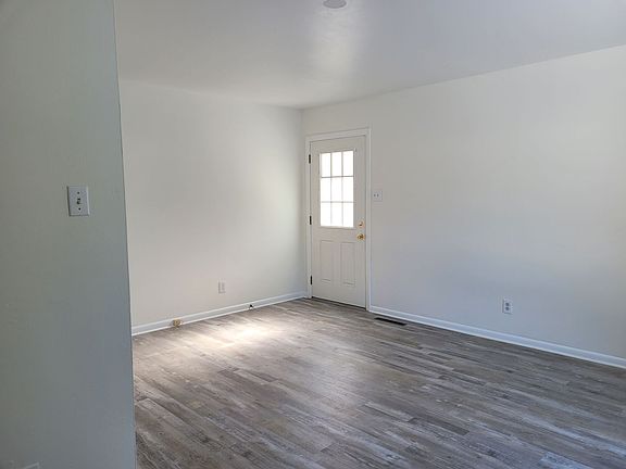 2nd image of 1424 N 22nd St
