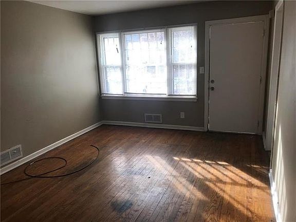 3rd image of 5905 Jackson Ave