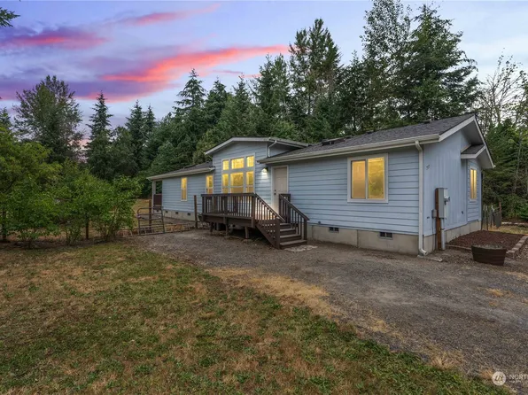 711 Tipsoo Loop Street S, Rainier, WA 98576