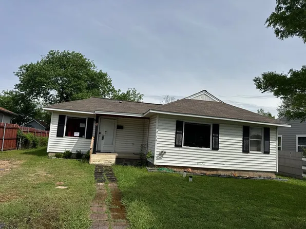 1214 NE 19th St, Grand Prairie, TX 75050