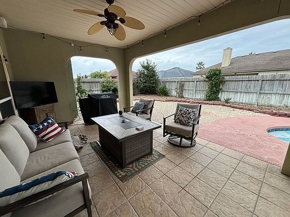2nd image of 15826 Grenadine Dr