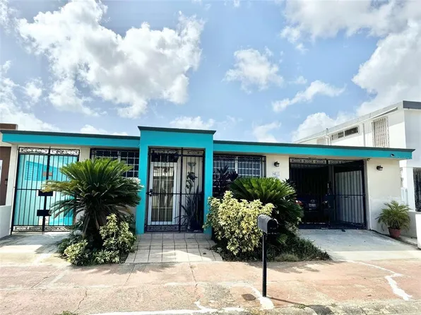 Paseo Magdalena Street Levittown Lakes Ak #Urb-11, Toa Baja, PR 00949