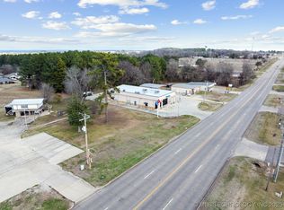 2017 E Washington St, Idabel, OK 74745