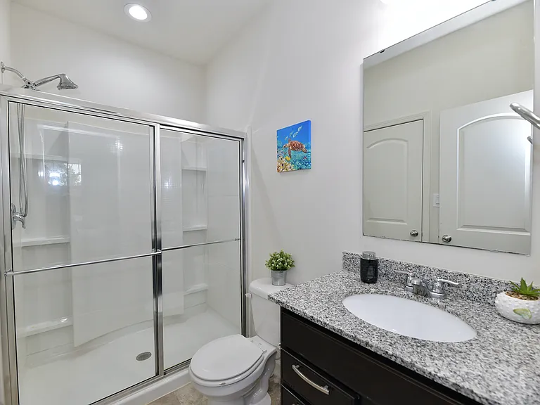 6013 Meadowview Dr — Photo 4