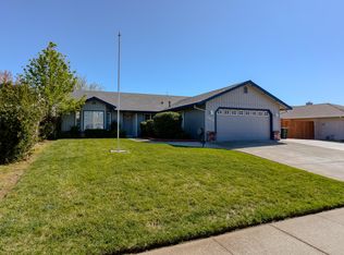 1933 Airstrip Rd, Redding, CA 96003