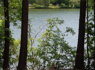 102 Chameleon Ln, Littleton, NC 27850