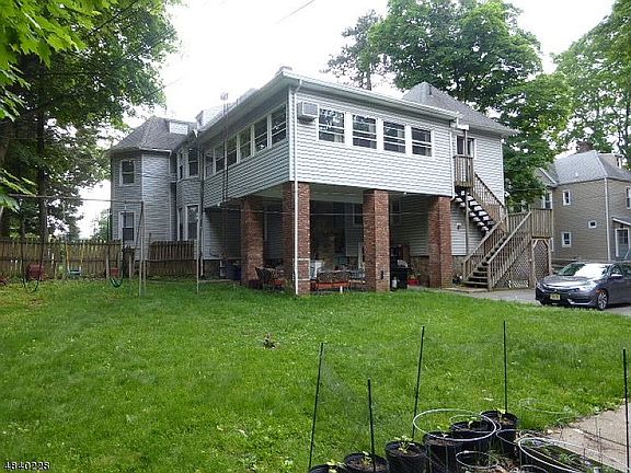 3rd image of 11 Whitfield St #2