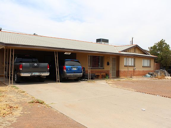 3rd image of 3438 W Paradise Dr