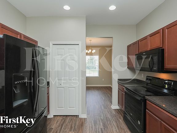 5th image of 1970 Country Manor St