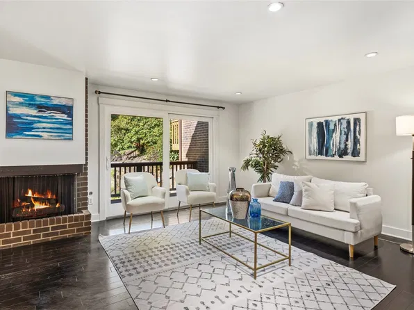 17120 NE 2nd Place, Bellevue, WA 98008